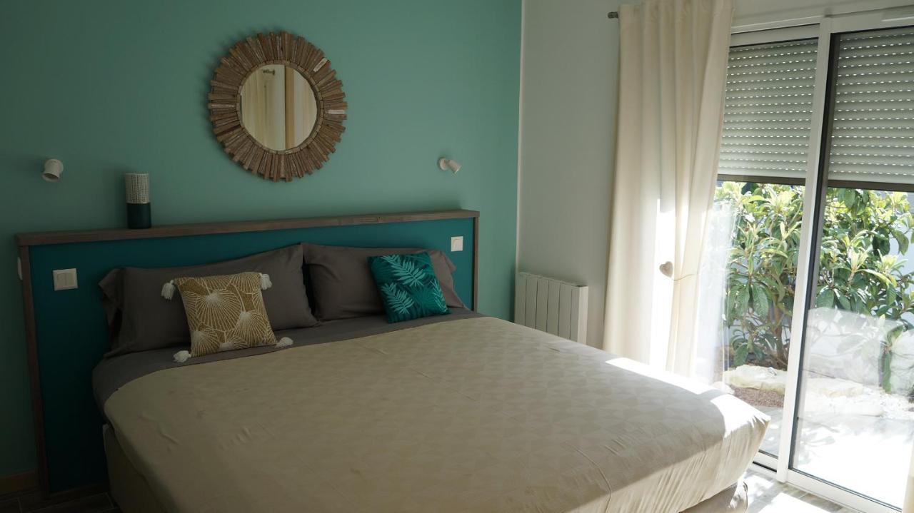 Les Palmiers - Vacation Home Saint-Xandre Экстерьер фото